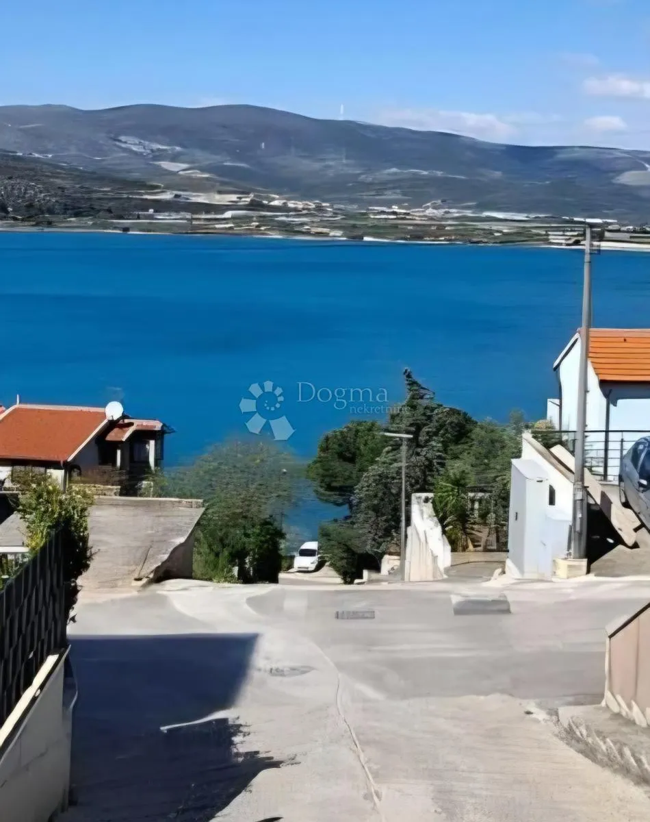 apartmanska kuća, 70m od mora, trogir - slika 24