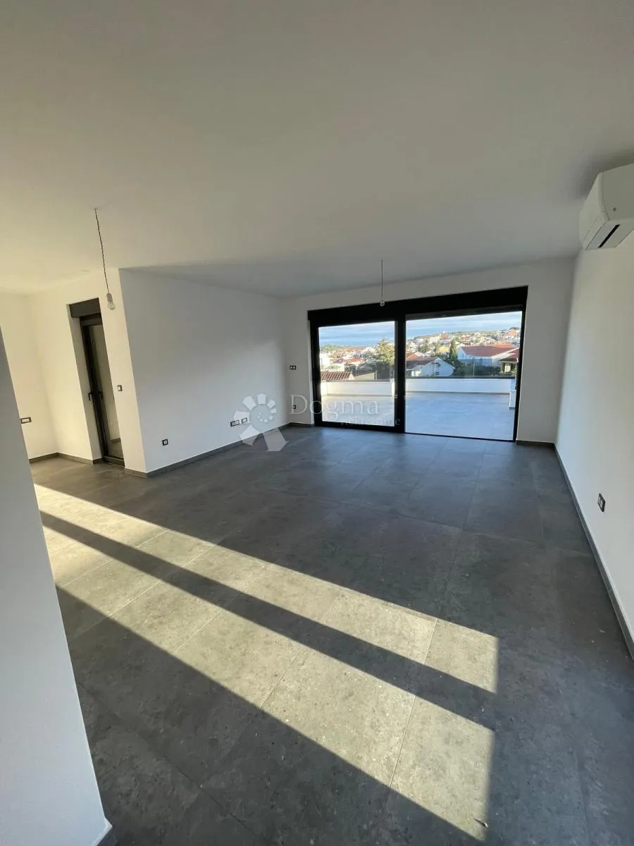 penthouse s panoramskim pogledom na more – 350 m od plaže - slika 3