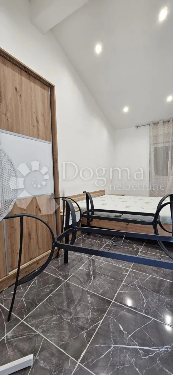 atraktivna kuća sa 4 spavaće sobe - slika 27