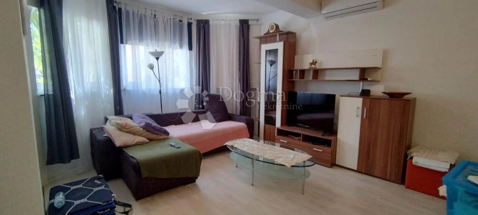 malinska - apartmanska kuća na odličnoj lokaciji - slika 1