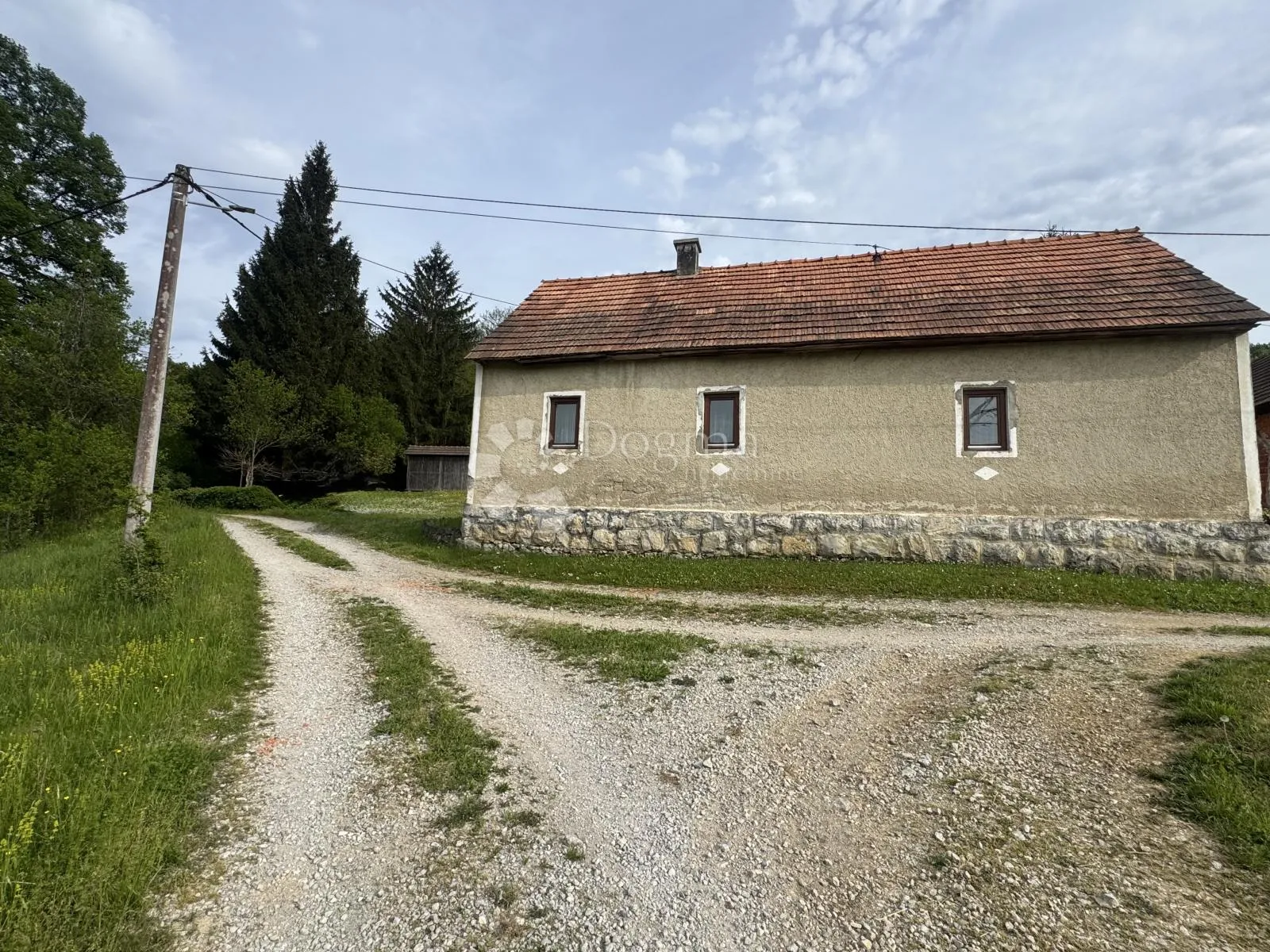 kuća + šuma + vinograd u blizini rijeke mrežnice - slika 5