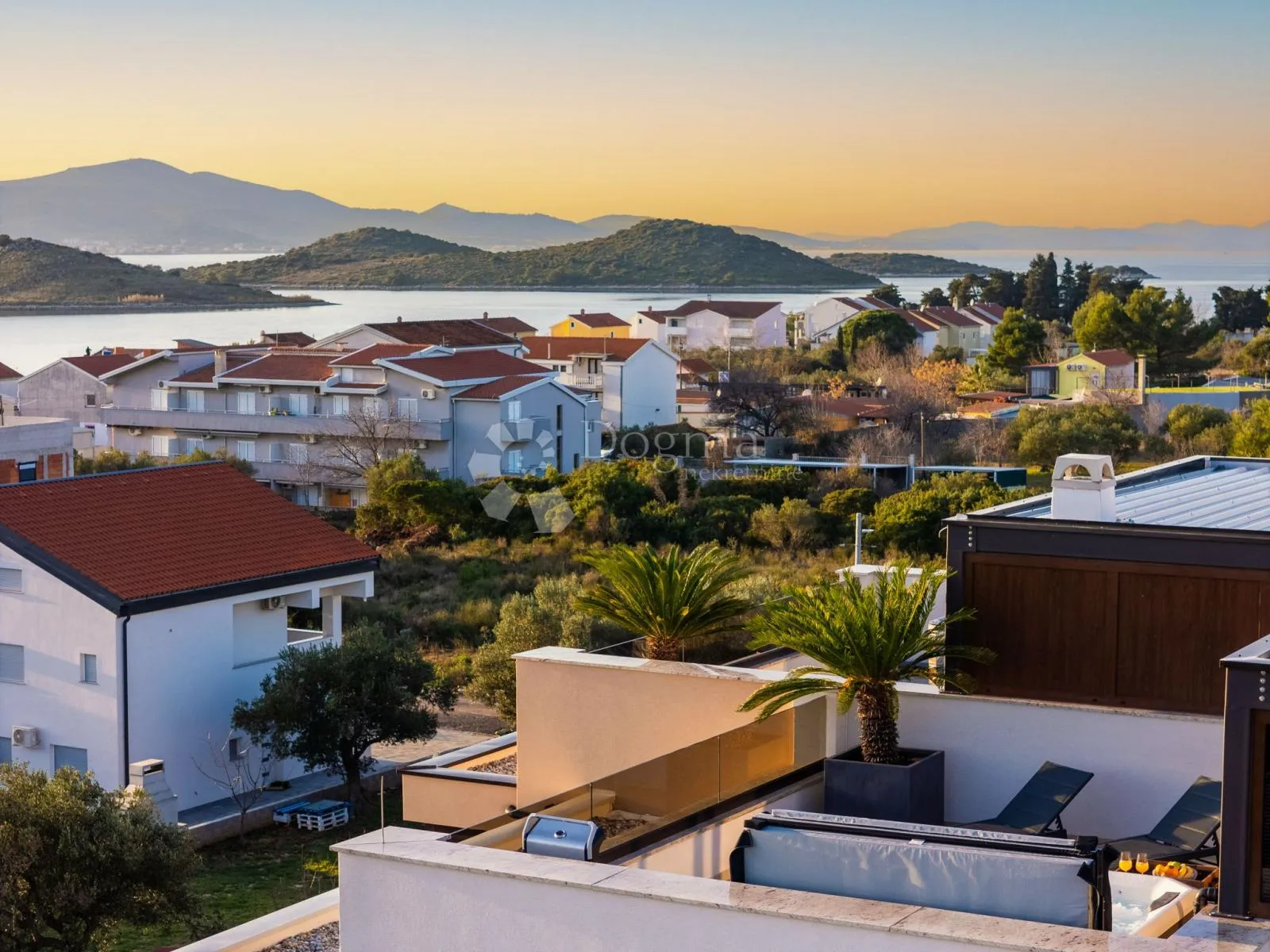 turanj - penthouse s pogledom na more - slika 10