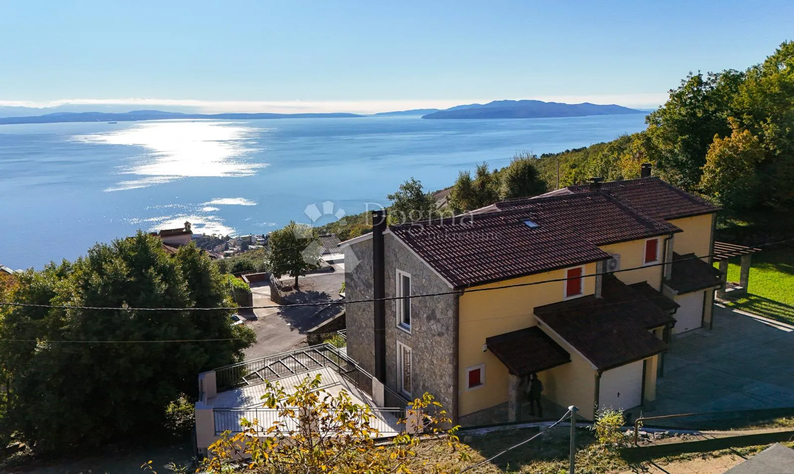 premium kuća u nizu – bazen, garaža. - slika 23