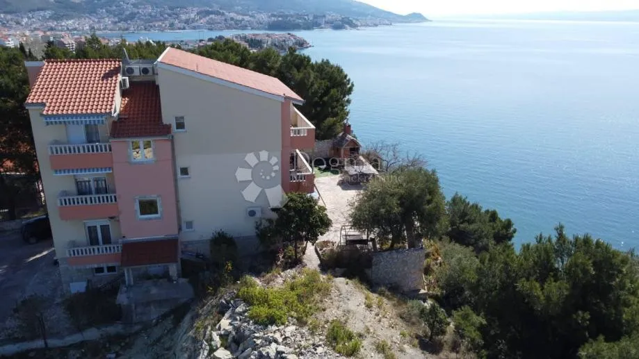 Jedinstvena Prilika – Prostrani Četverosobni Stan S Četiri Balkona Na Litici Iznad Mora – Stobreč - Stobreč, Split