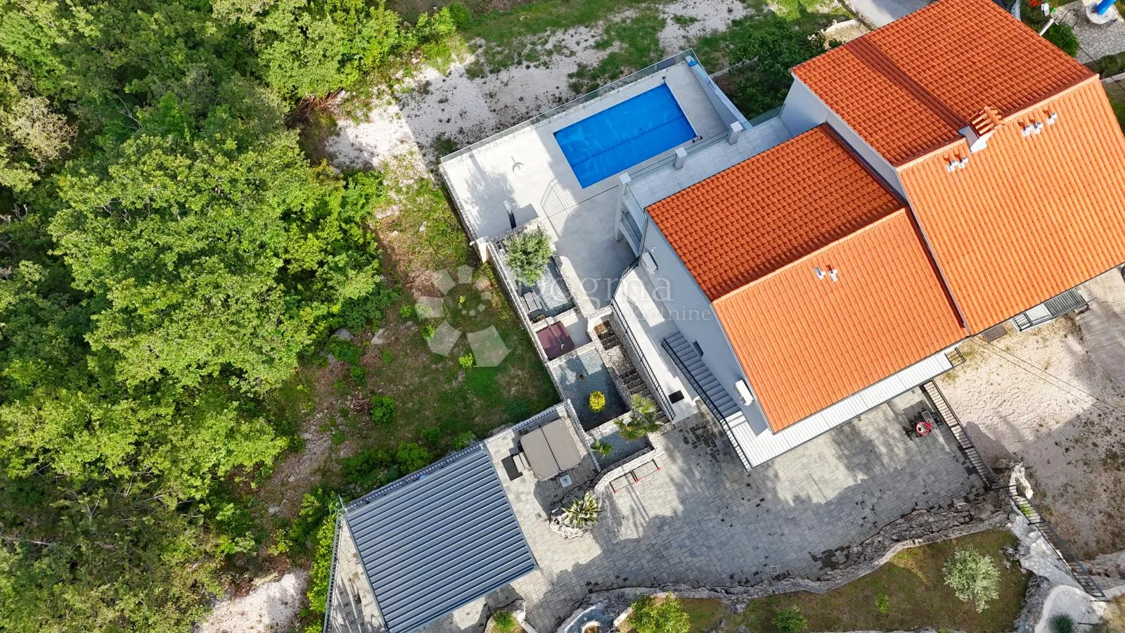 ekskluzivna nekretnina s panoramskim pogledom - slika 9