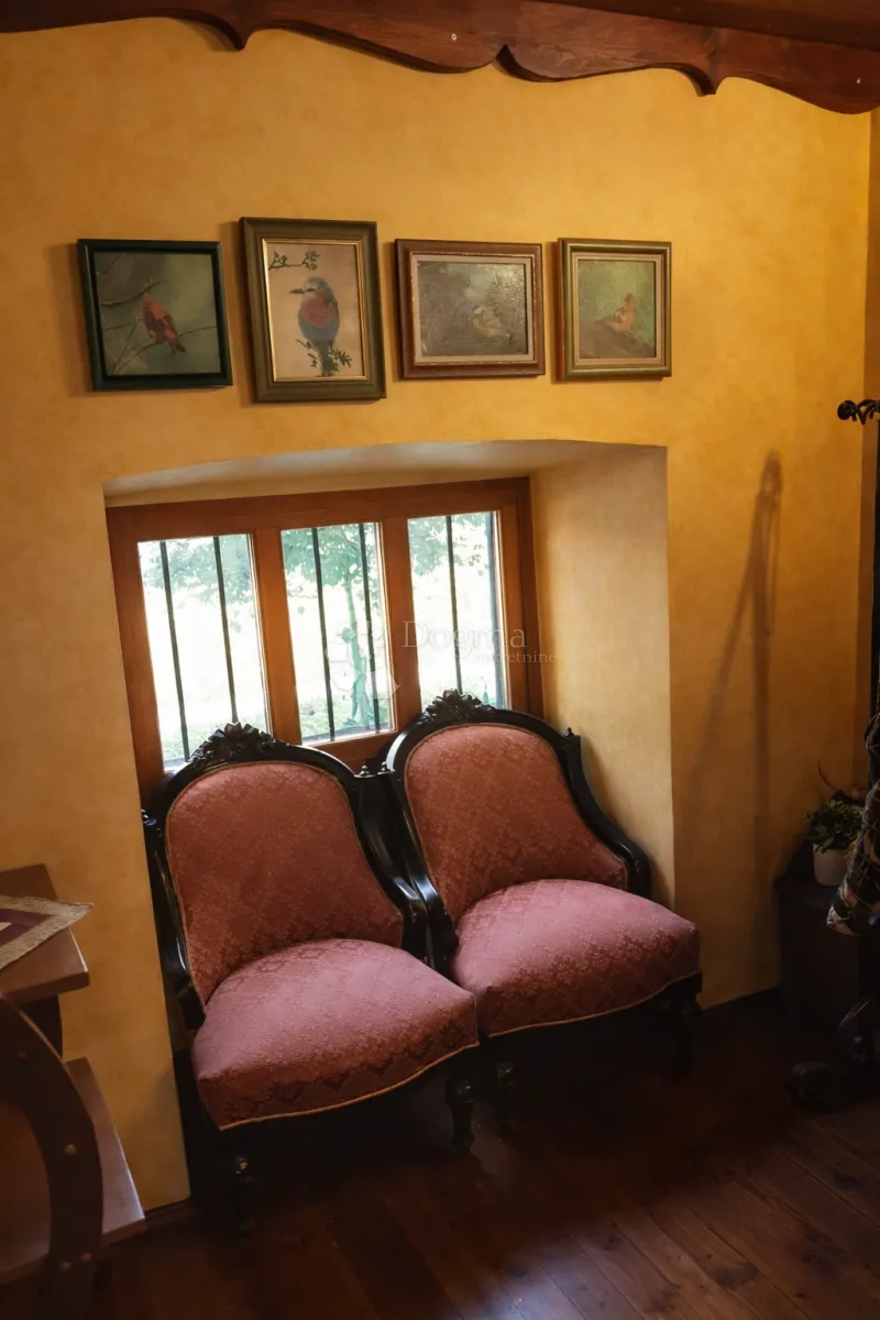 vintage poslovni prostor s galerijom, svijetao i potpuno namješten – centar rijeke - slika 9