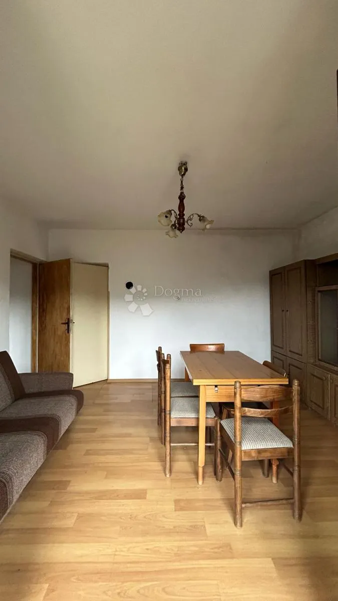 kuća za renovaciju s terasom s koje nećete željeti otići! - slika 9