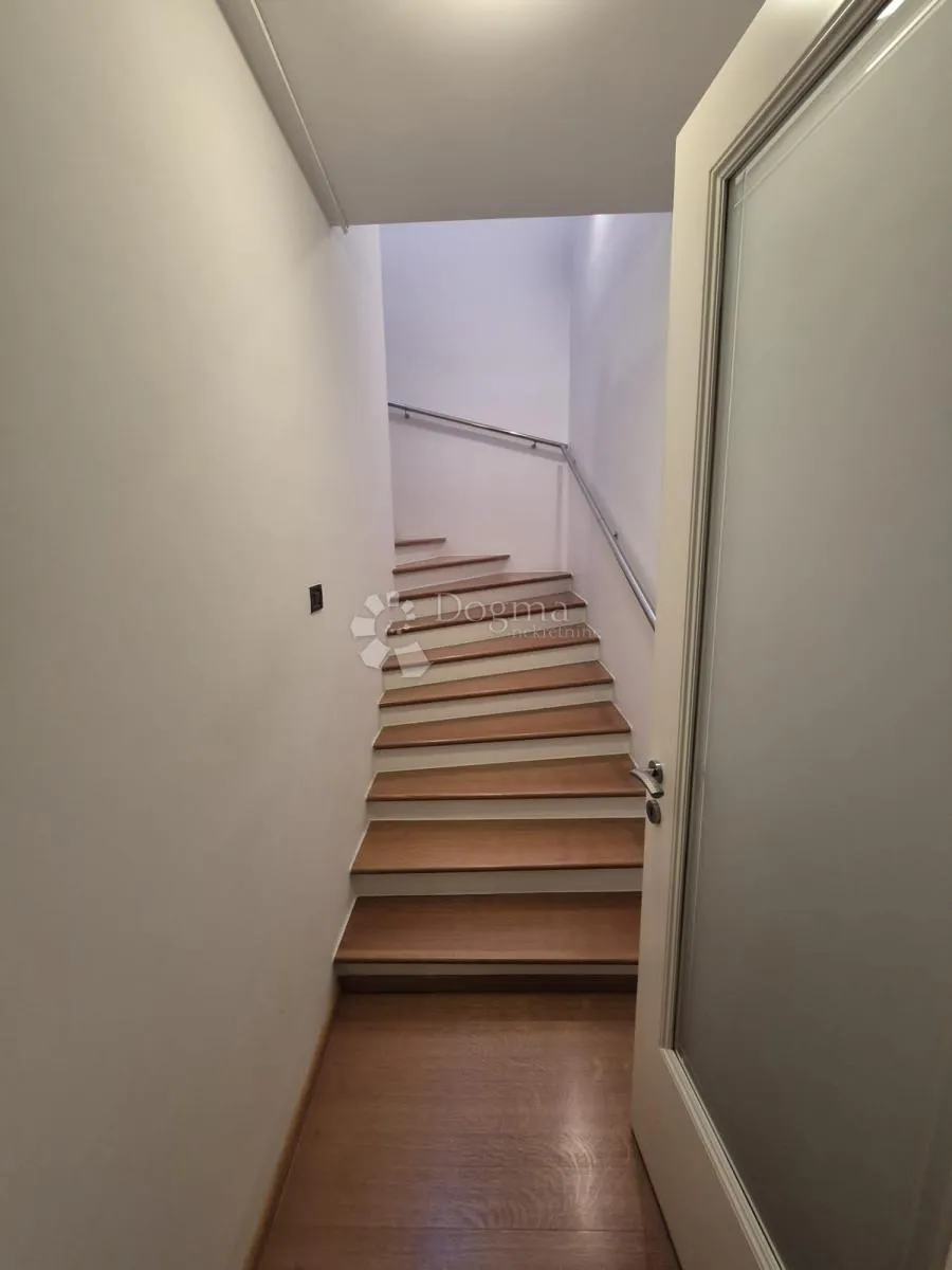 zagreb, šalata, dvoetažan šesterosobni stan 225m2, prodaja - slika 13