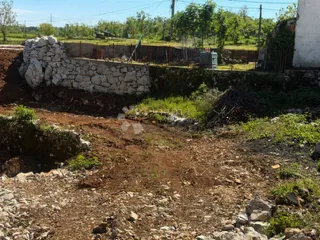 uređen građevinski teren - slika 2