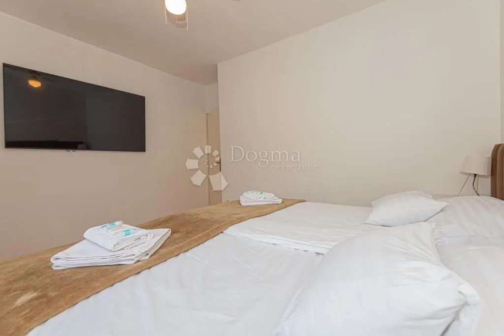 šibenik-penthouse s pogledom na more - slika 41
