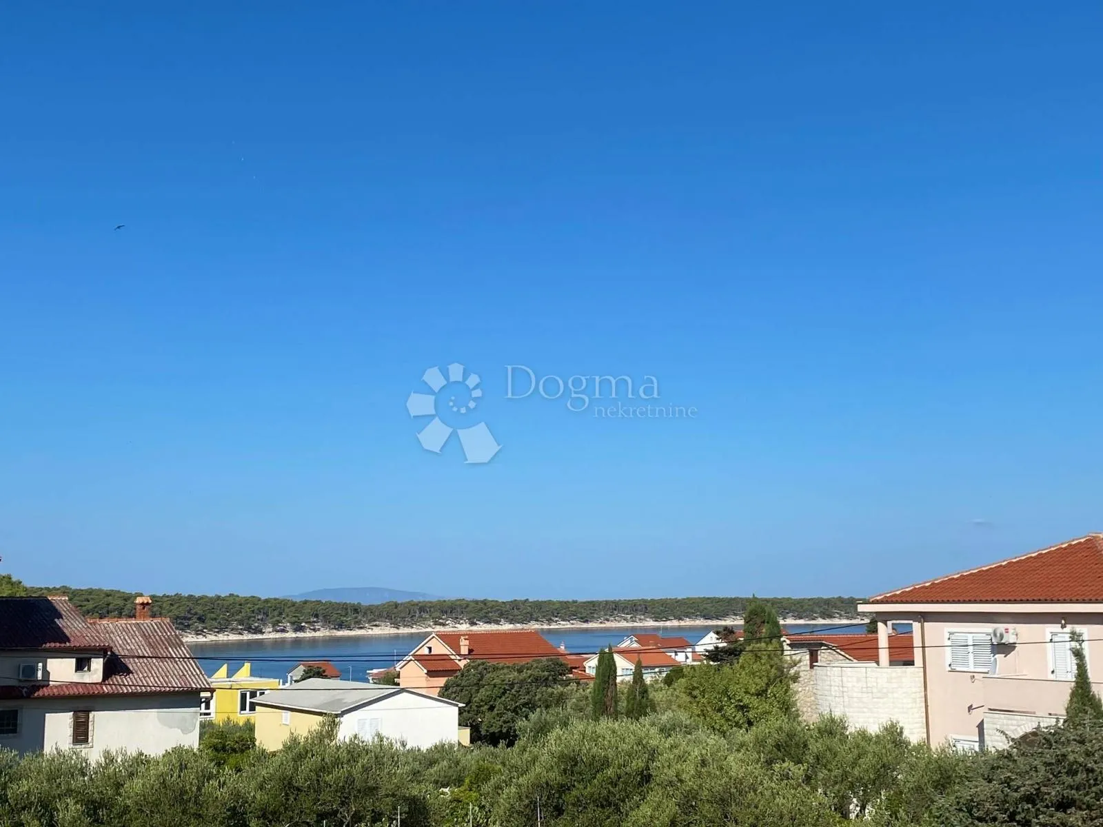 lijepi apartman sa terasom u novogradnji u barbatu - slika 11