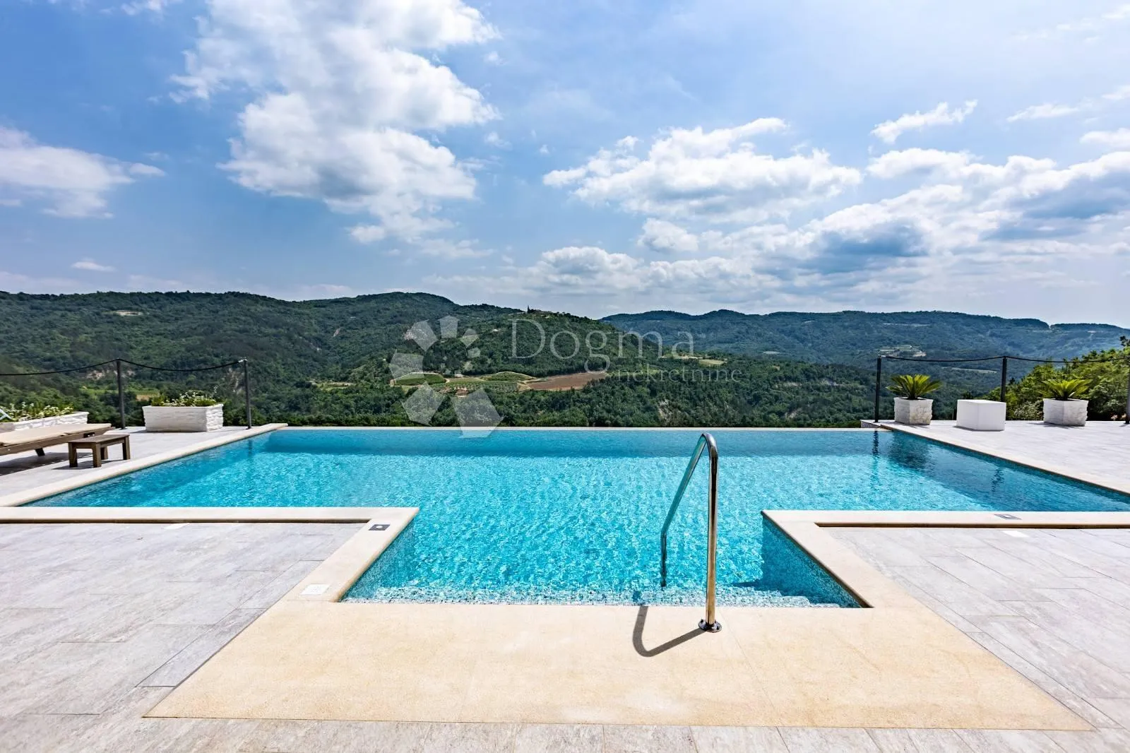 Luksuzna Villa Na Osami - Draguć, Cerovlje
