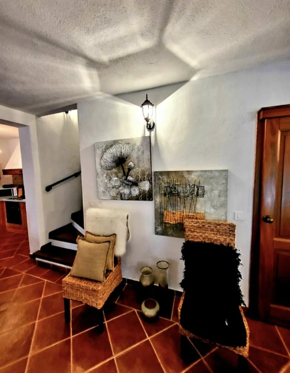 sveti lovreč, kamena vila s bazenom - slika 11