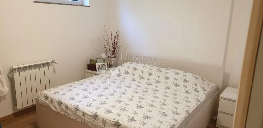srdoči kuća na odličnoj lokaciji - slika 11