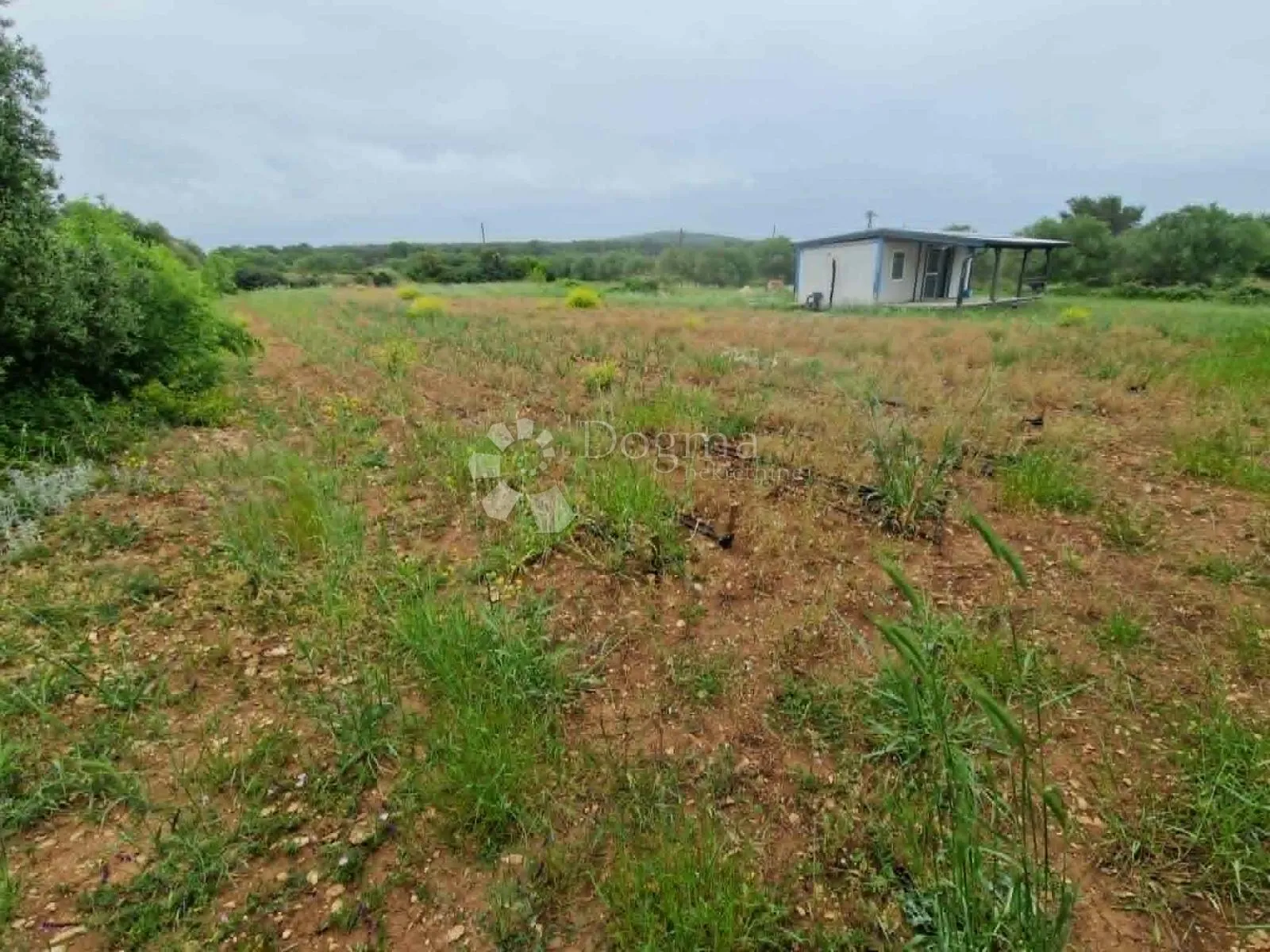 biograd/turanj - građevinsko zemljište 630 m2 - slika 9