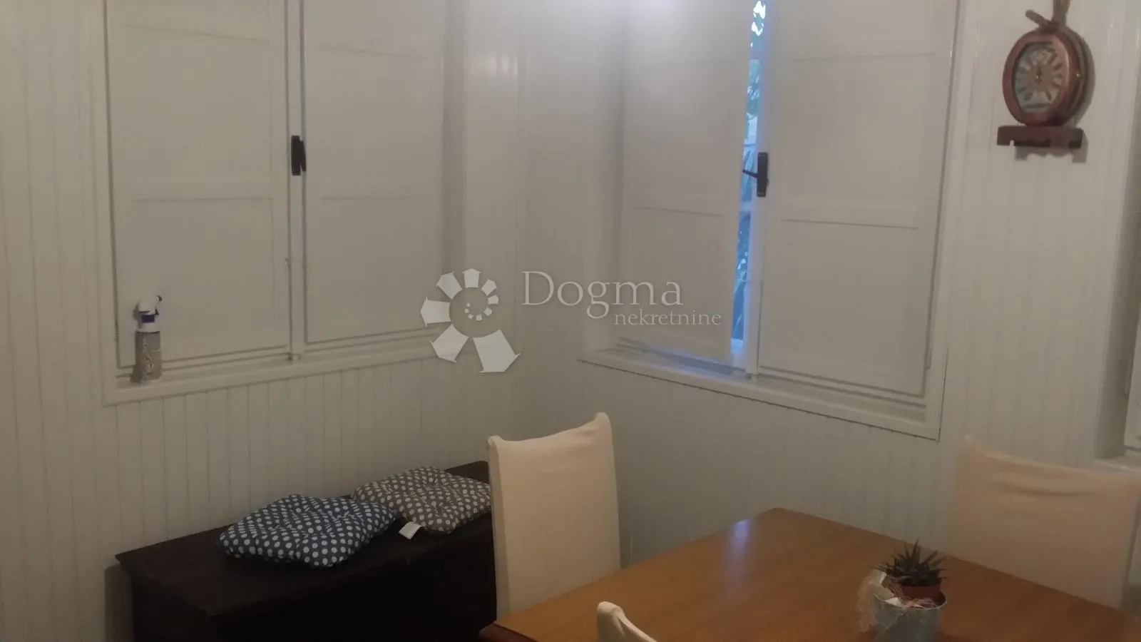 samostojeća kuća s velikom okućnicom – kaštel štafilić - slika 29