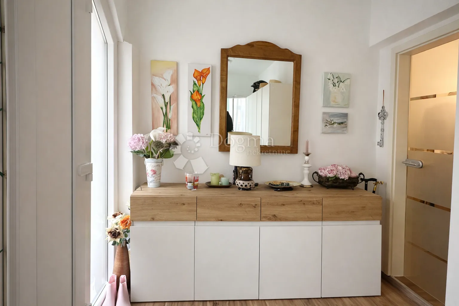 vodice, predivna kuća s tri stambene jedinice - slika 5