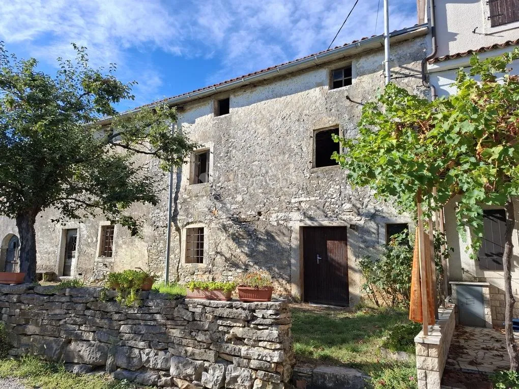 kompleks istarskih kuća u nizu - slika 16