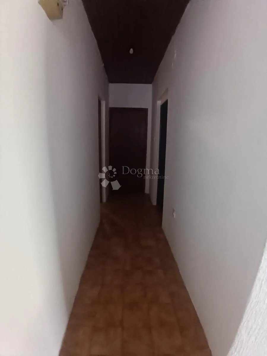 poslovno-stambena kuća s lokalom, novi senkovac - slika 14
