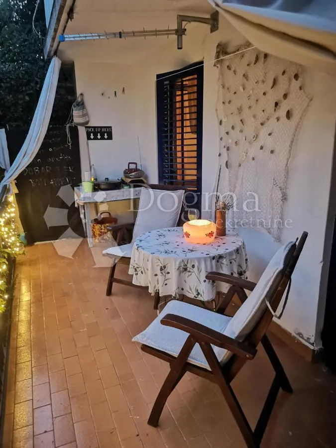 prostrani apartman 79.36m² u centru crikvenice! - slika 8