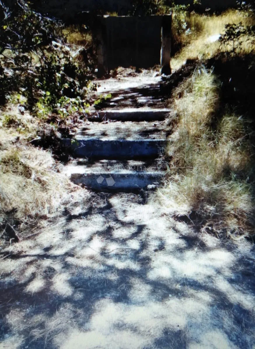 otok brač, splitska, zemljište 500 m2, 100 m od mora - slika 7