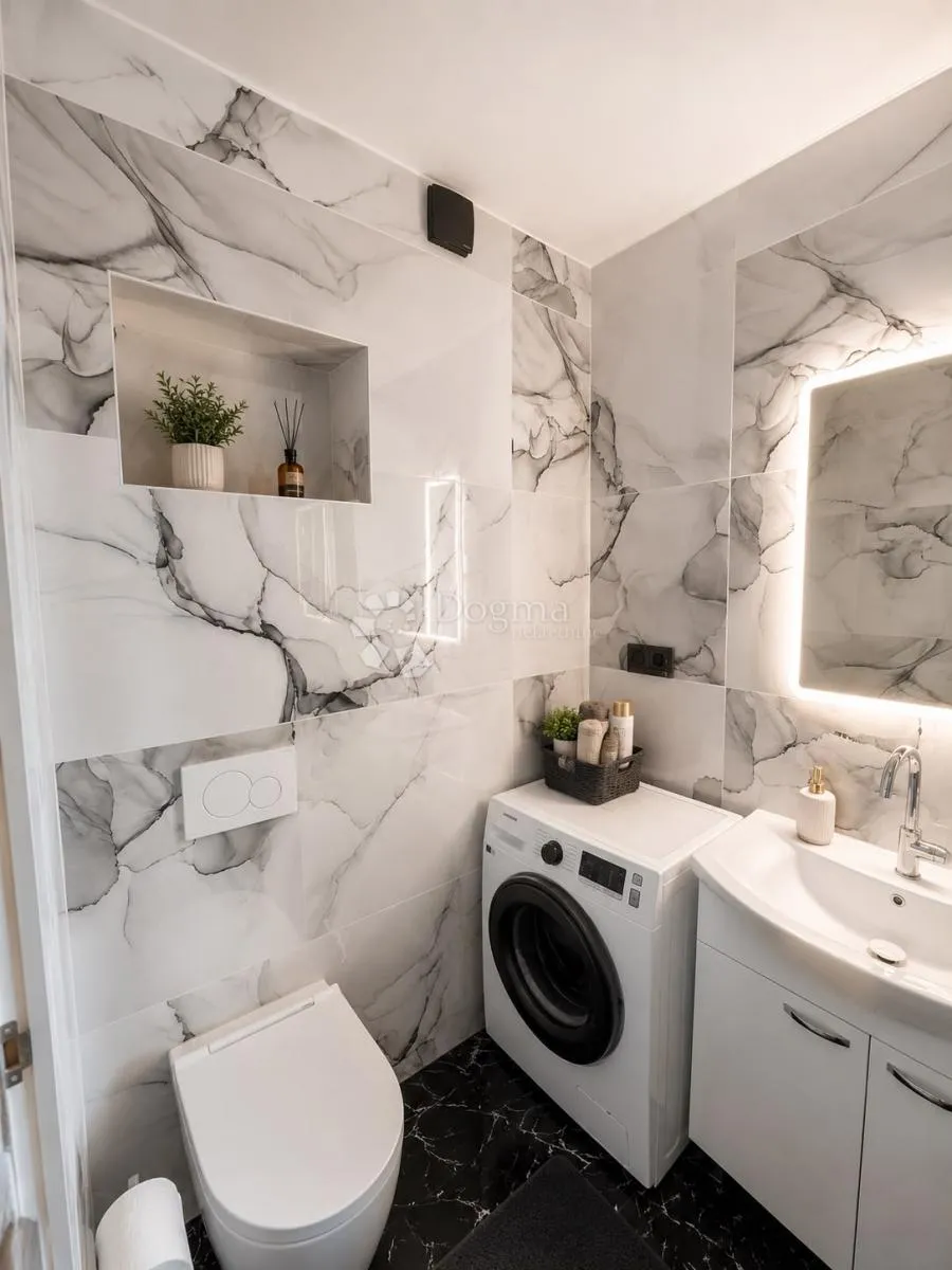 prestižna adresa punta skala (petrčane) 70 m od mora, renoviran stan 77m2 - slika 24