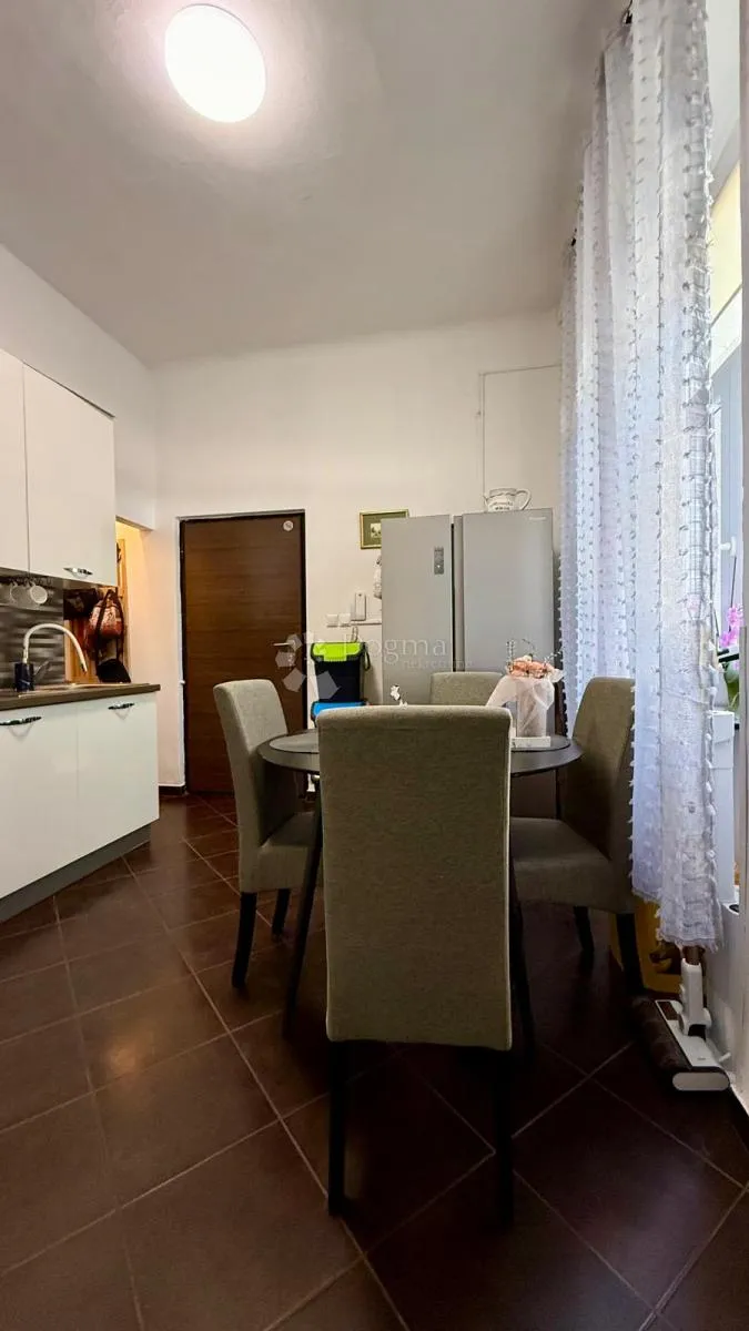 uredan dvosoban stan 55,03 m² u mirnoj zgradi s tri stana - slika 6