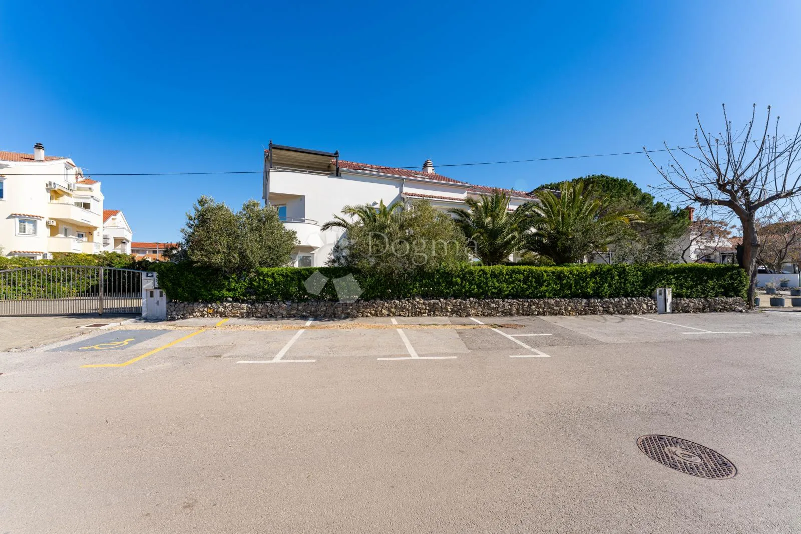 zaton-nin,luksuzna apartmanska kuća uz plažu,3 apartmana,pogled na more - slika 9