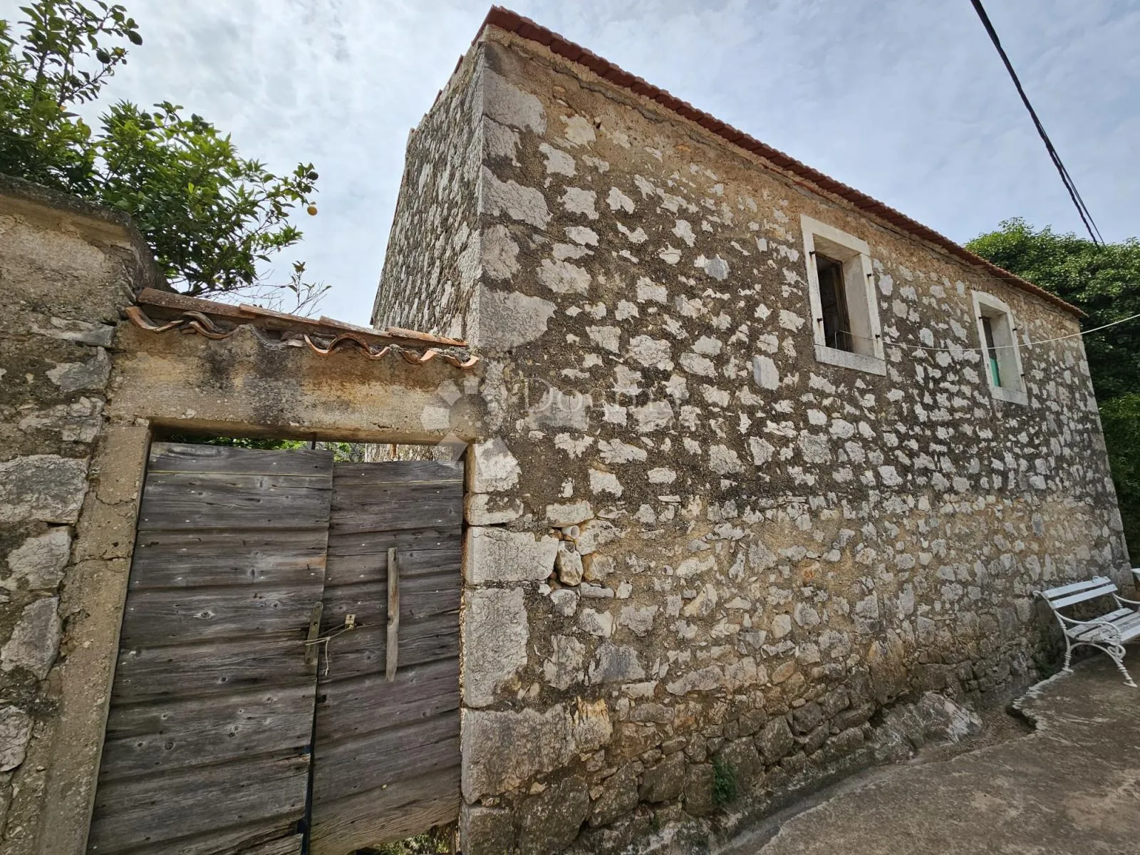 kamena kuća za adaptaciju, ugljan - slika 22