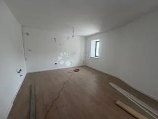 dvoetažni apartman sa ogromnom terasom - slika 5