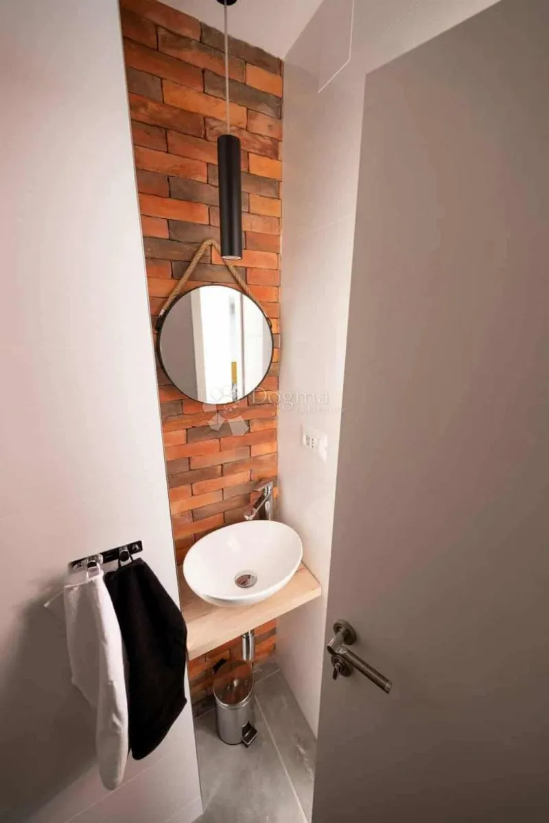 gornja vežica – moderno uređen stan, 2s+db i prekrasni balkon s pogledom na more - slika 8