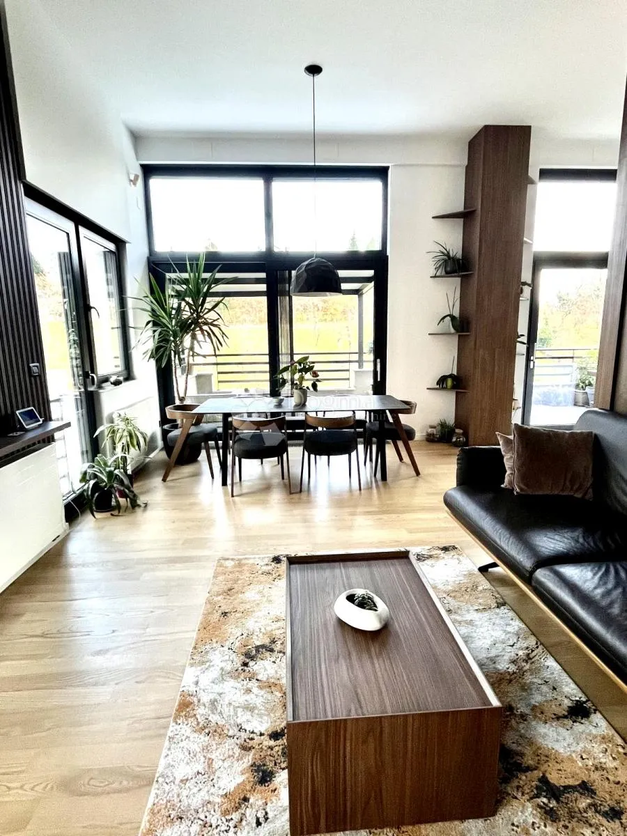 top penthouse s terasama garažom i 2 pm -kameniti stol 127 m2!! - slika 7