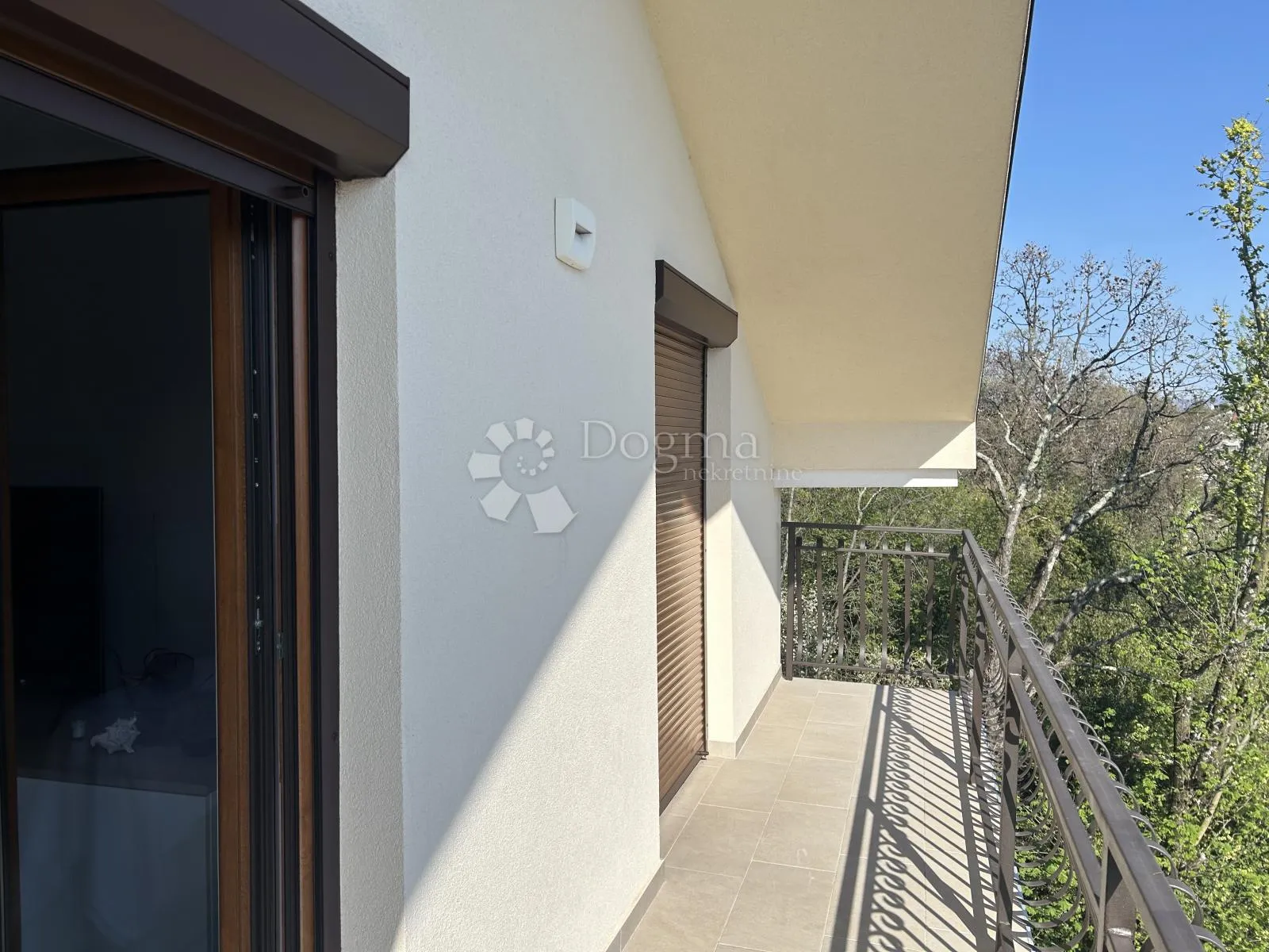 srdoči – 3s+db, etaža kuće, pogled more, balkon - slika 5