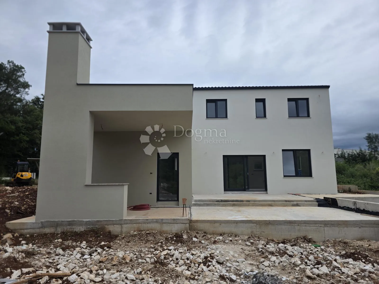 labin,okolica,moderna kuća u izgradnji sa dodatnom građevinskom parcelom - slika 5