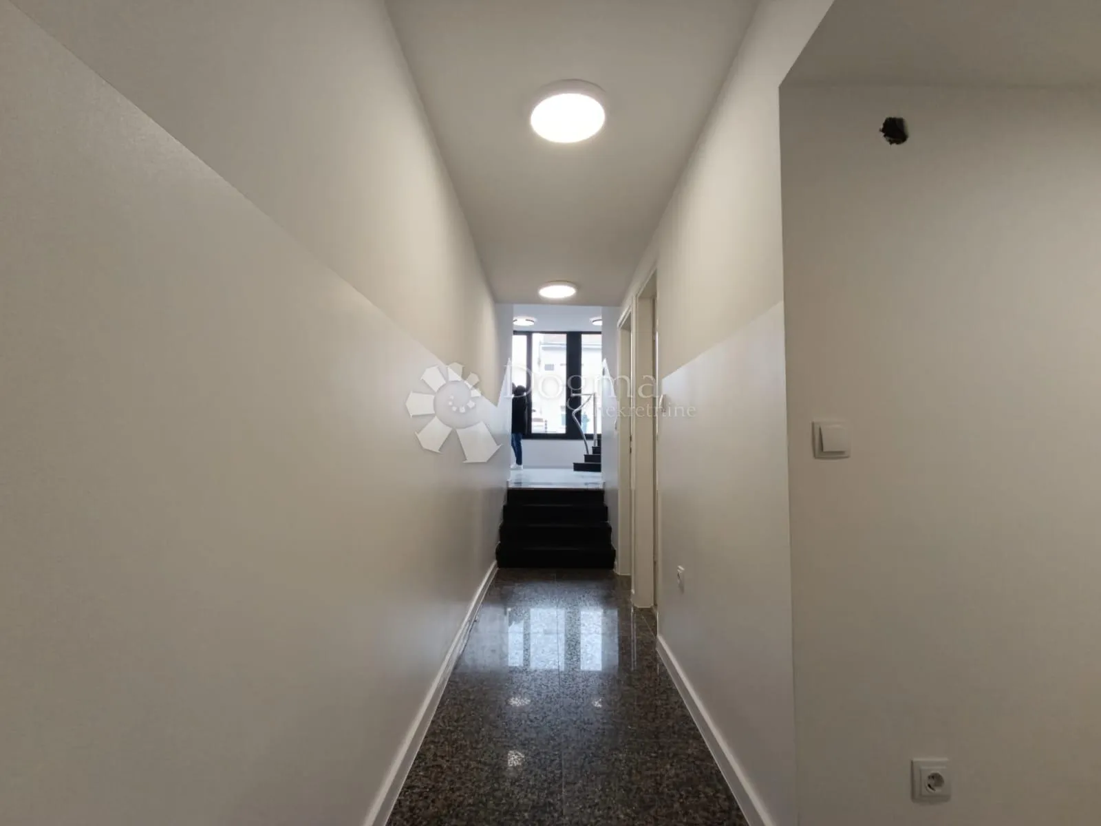 knežija- 40m2 prostor za najam - slika 6