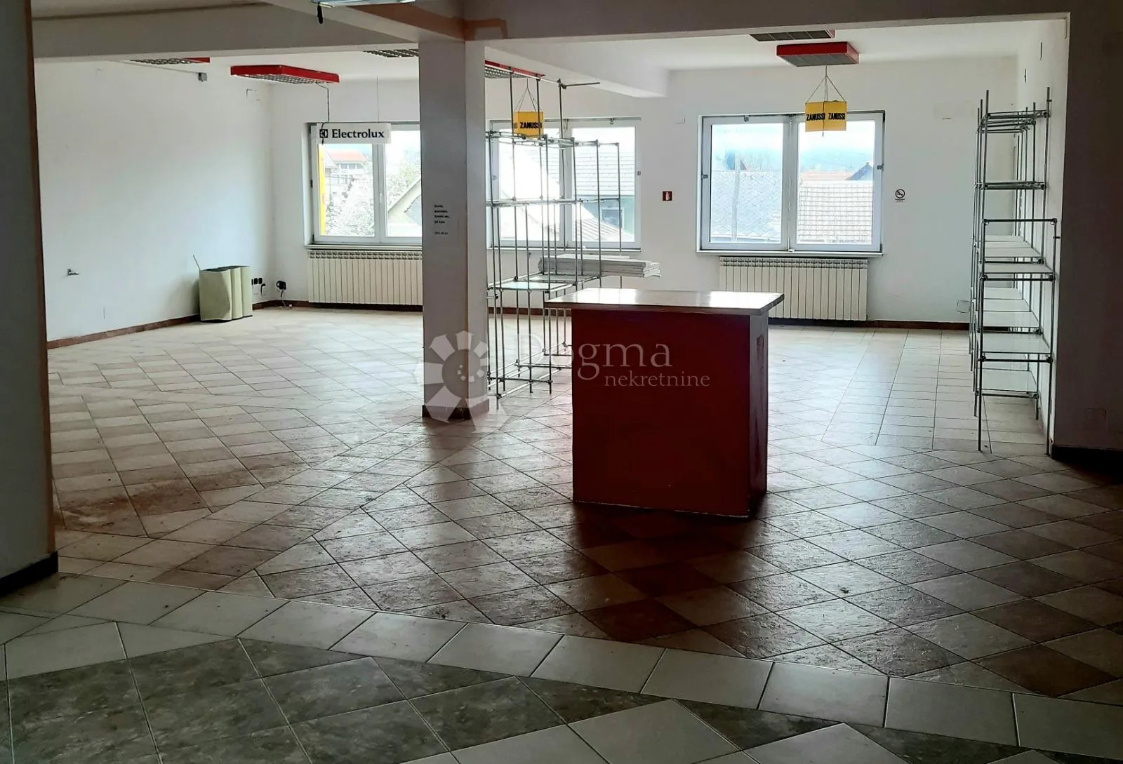 poslovno-stambena zgrada u centru ogulinu - slika 8
