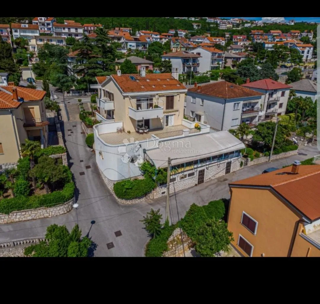 prekrasna kuća na 150m od mora - slika 1