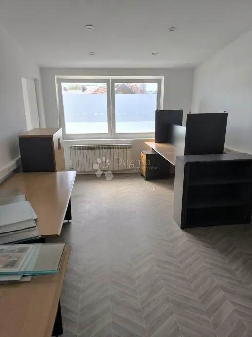 stambeno-poslovna zgrada trnje, 421 m², parking - slika 3
