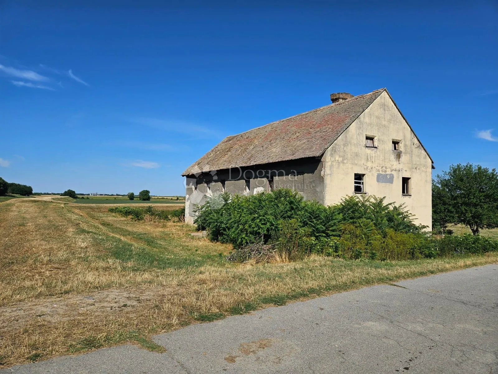 Investicija: povijesni mlin na 4.000 m² zemljišta - Branjina, Popovac