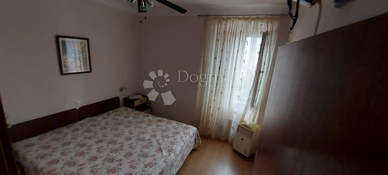 kuća na rivi s poslovnim prostorom - slika 18