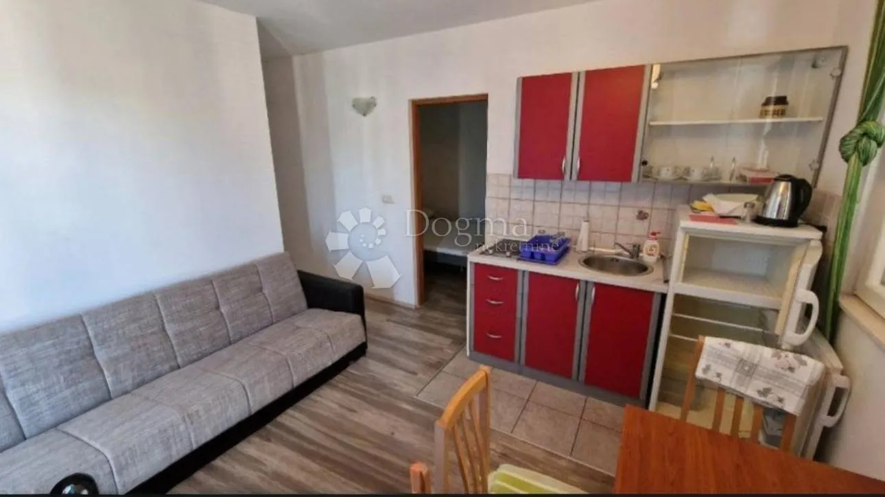 šparadići, kuća s 5 apartmana 50 m od mora! - slika 7