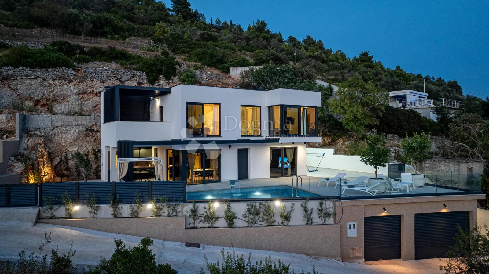 ekskluzivna moderna vila s panoramskim pogledom na more, vela luka - slika 2
