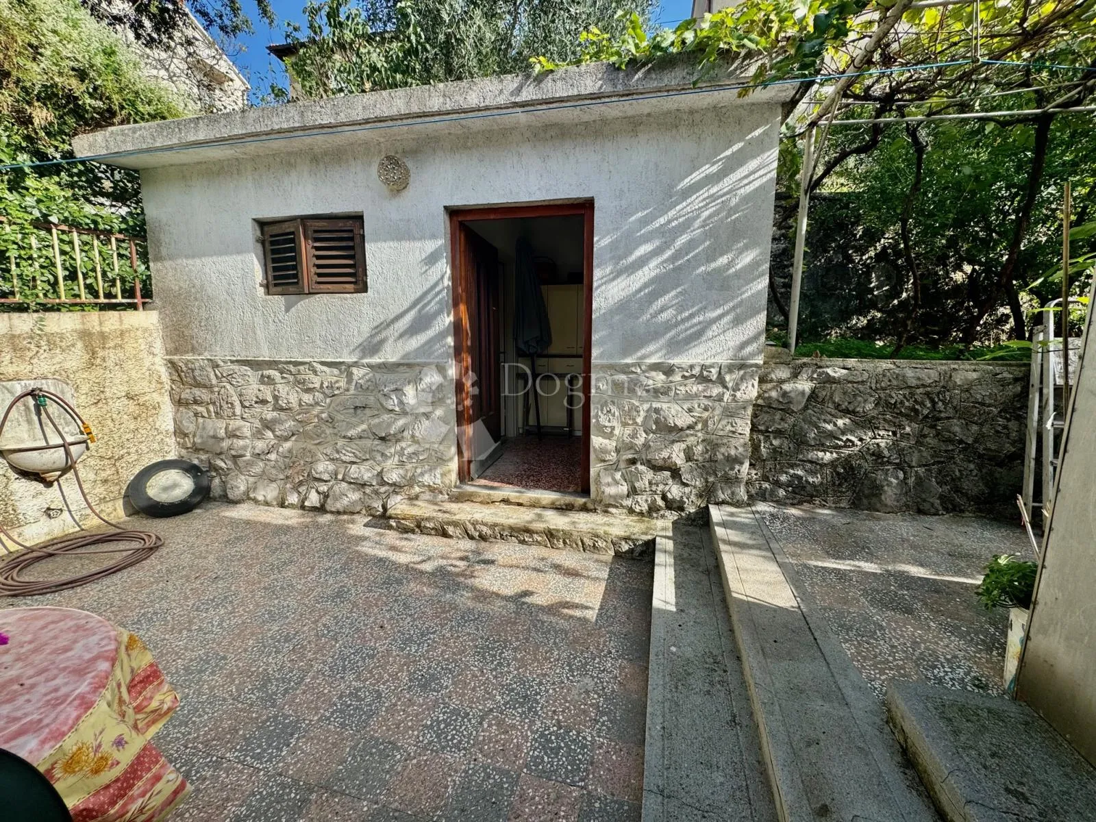 kuća i pogled na kvarner sa vrha trsata - slika 6