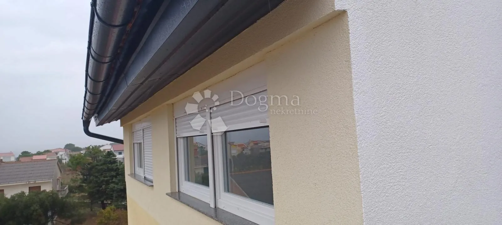 stan sa prekrasnim pogledom na more - slika 12