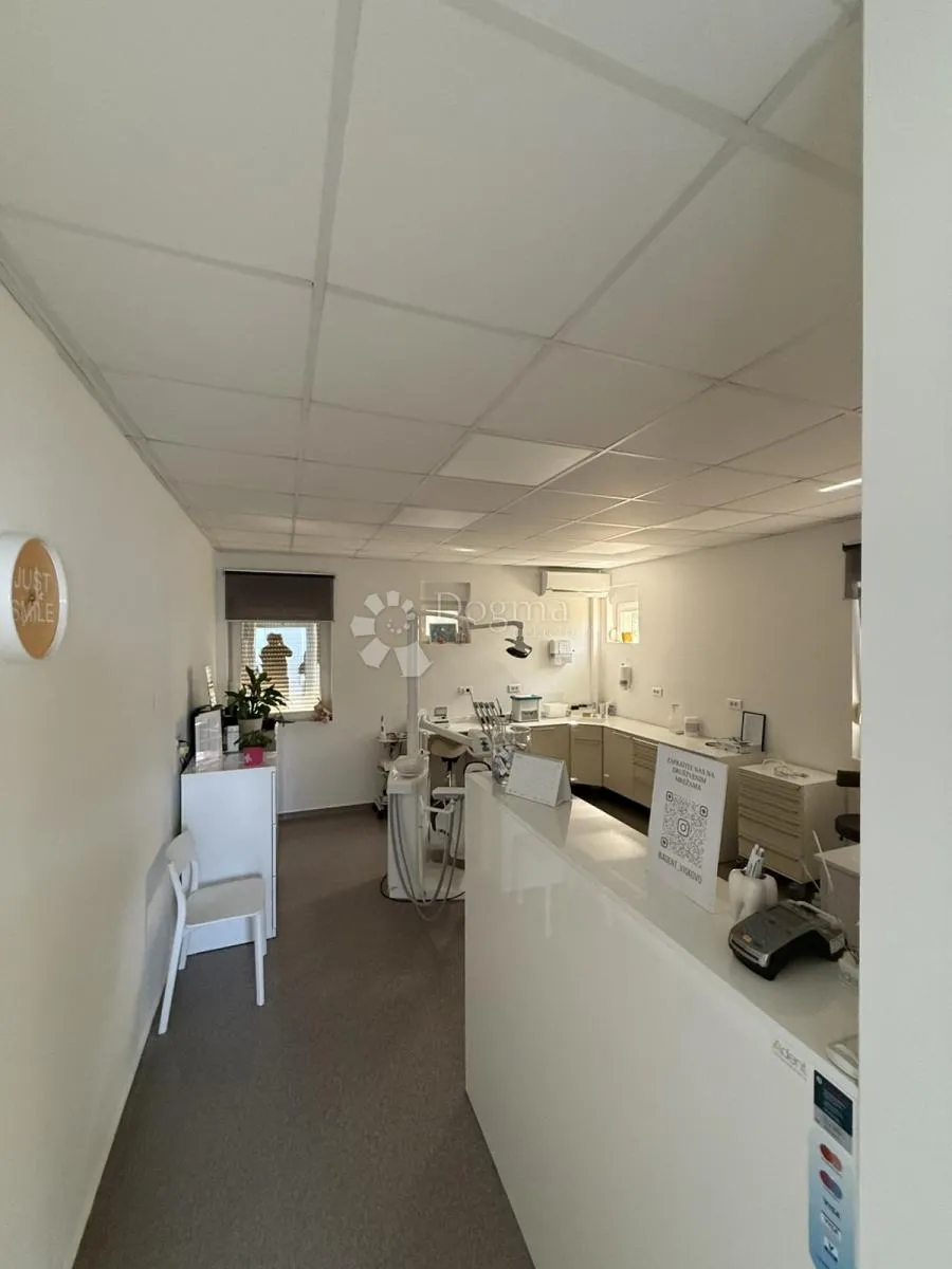 poslovni prostor 200m2 – zakup, centar viškova - slika 8