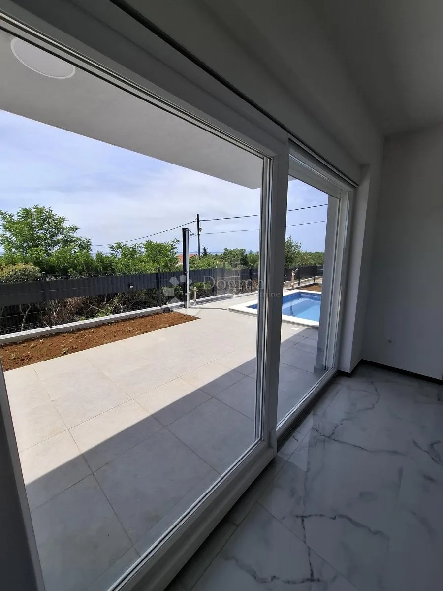 moderna vila sa bazenom - slika 5