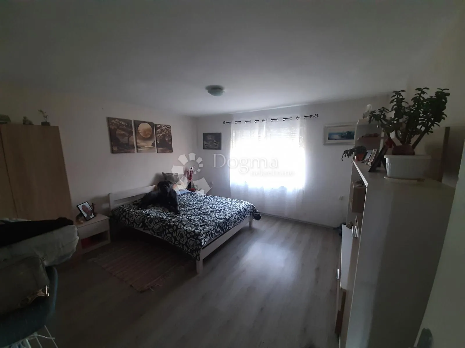 kuća uz park prirode medvednica – 650 m² mira i zelenila - slika 11