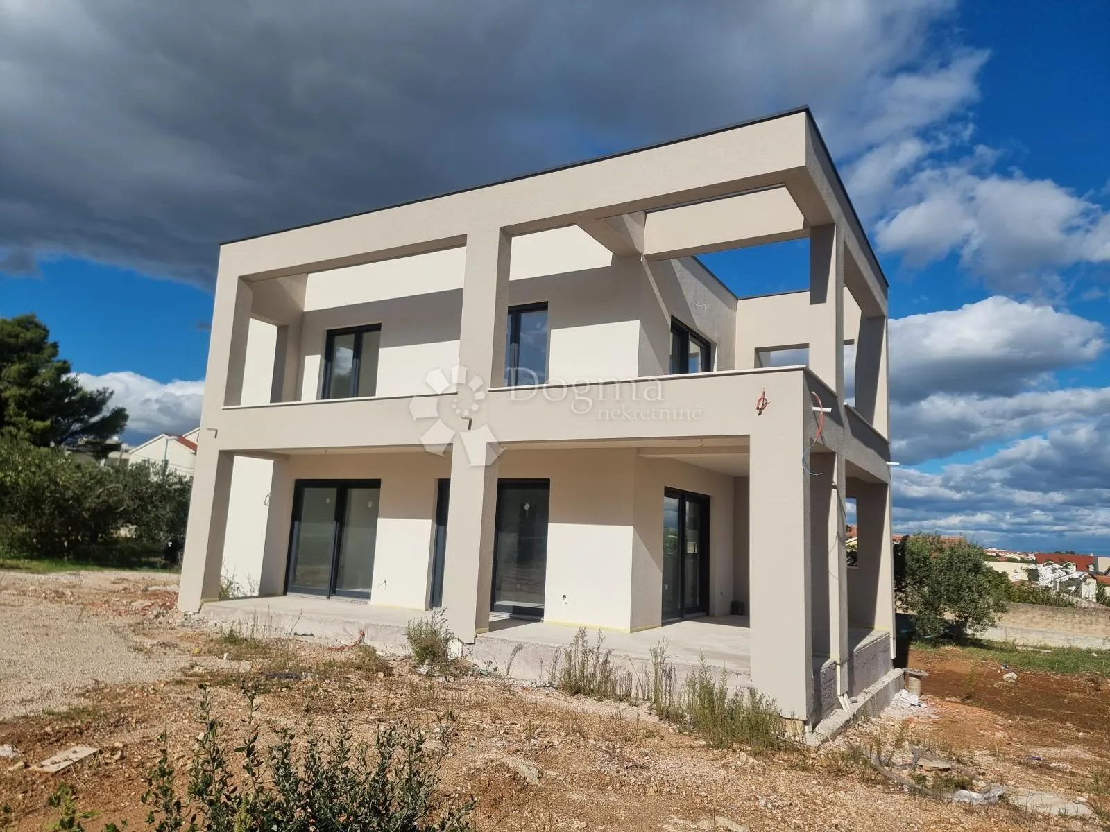 vodice - moderna villa s bazenom - slika 4