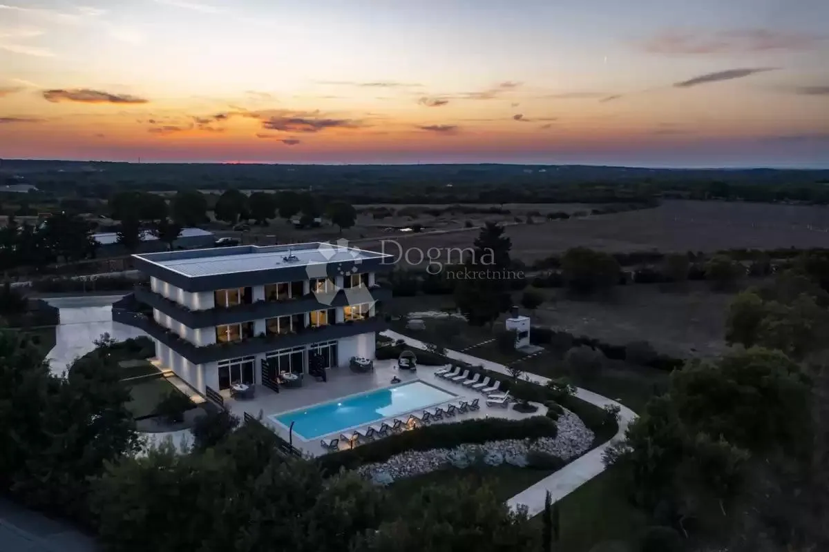 moderna villa sa bazenom- žerava - slika 2