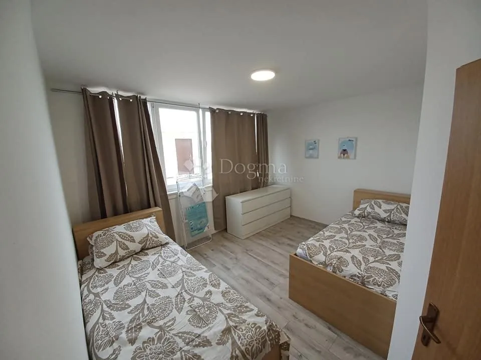 apartman s pogledom na more! - slika 4
